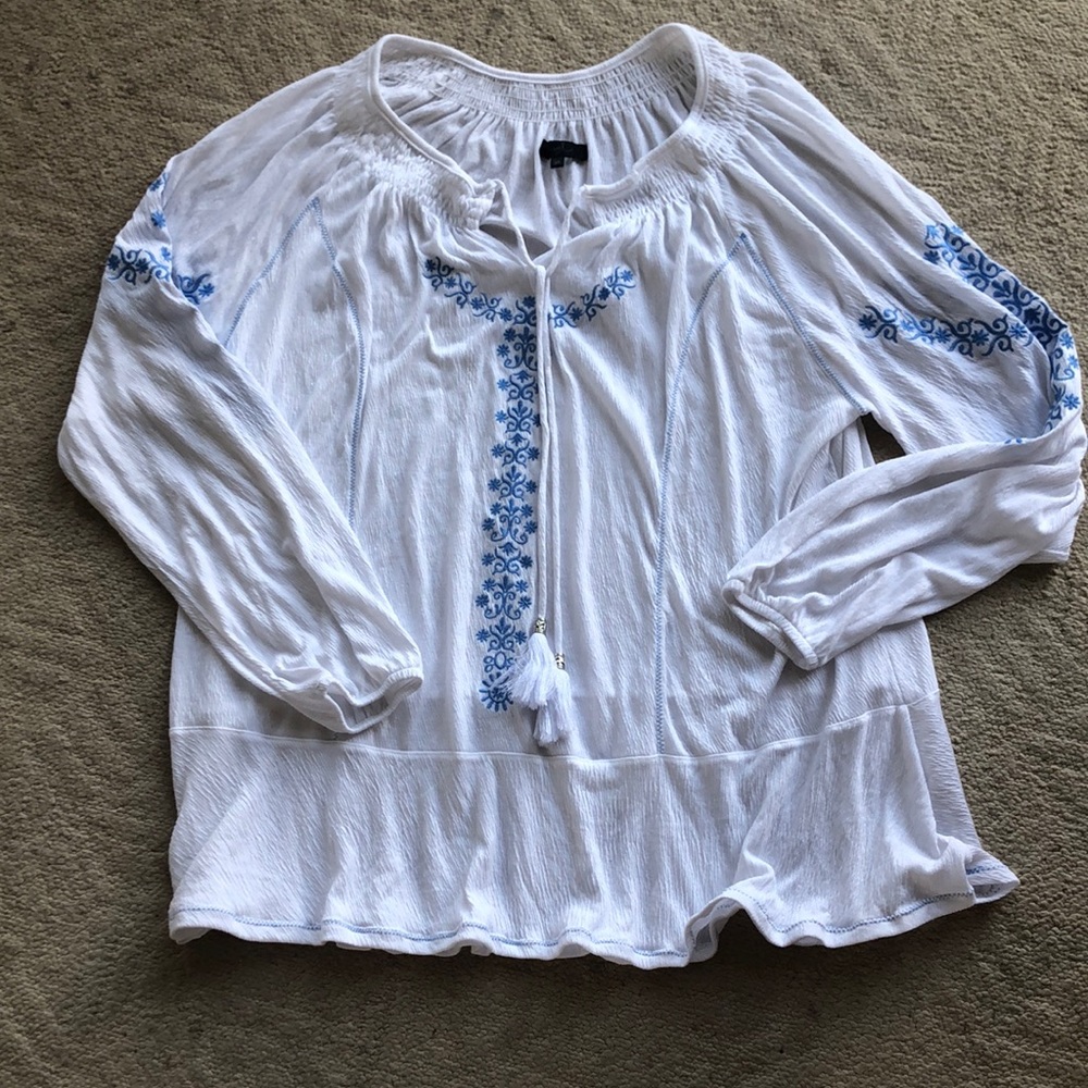 Earl Jeans women’s blouse, tags removed but never worn. Size 3X